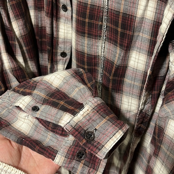 Flannel - Picture 4 of 5